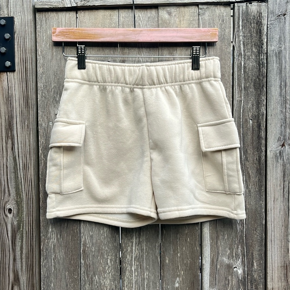 better together Light Beige Elastic Waist Side Pockets Cozy Shorts,Small